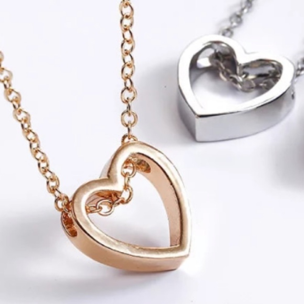 ๐๐๐ฒFIRM๐โBUNDLEโ 4 DISCOUNT! ๐GOLDEN HEART!๐ - Picture 1 of 7